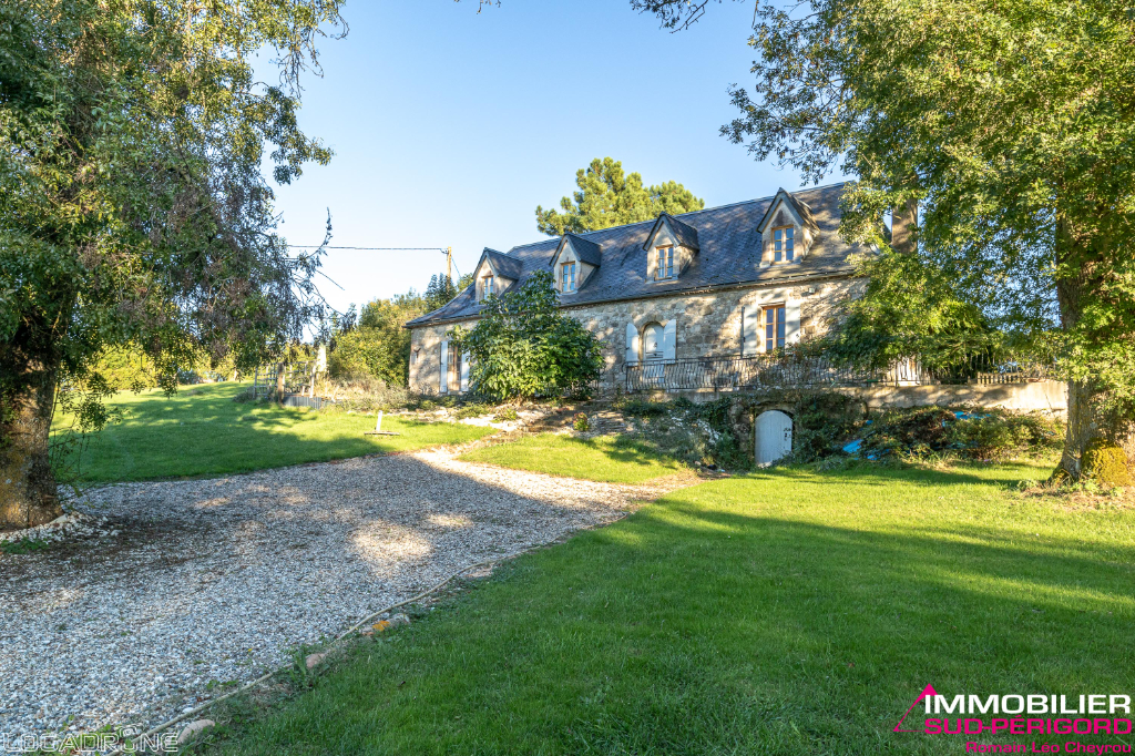 Historic house with gîte near Monbahus