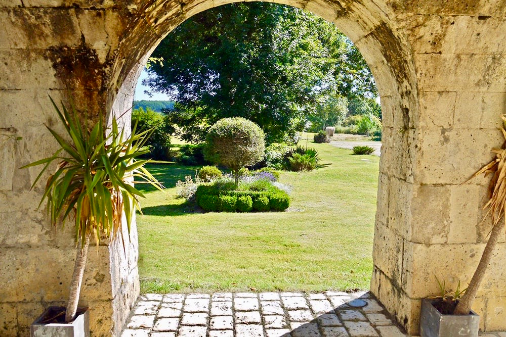 Maison de Maître avec Gîte et Piscine