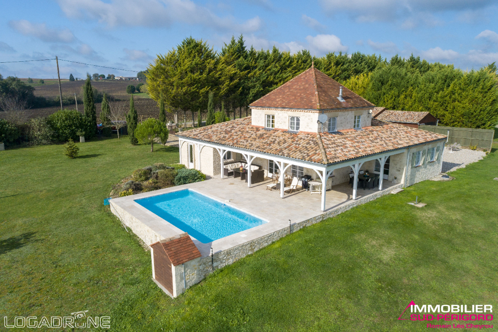 Countryside Property with Pigeonnier and Pool