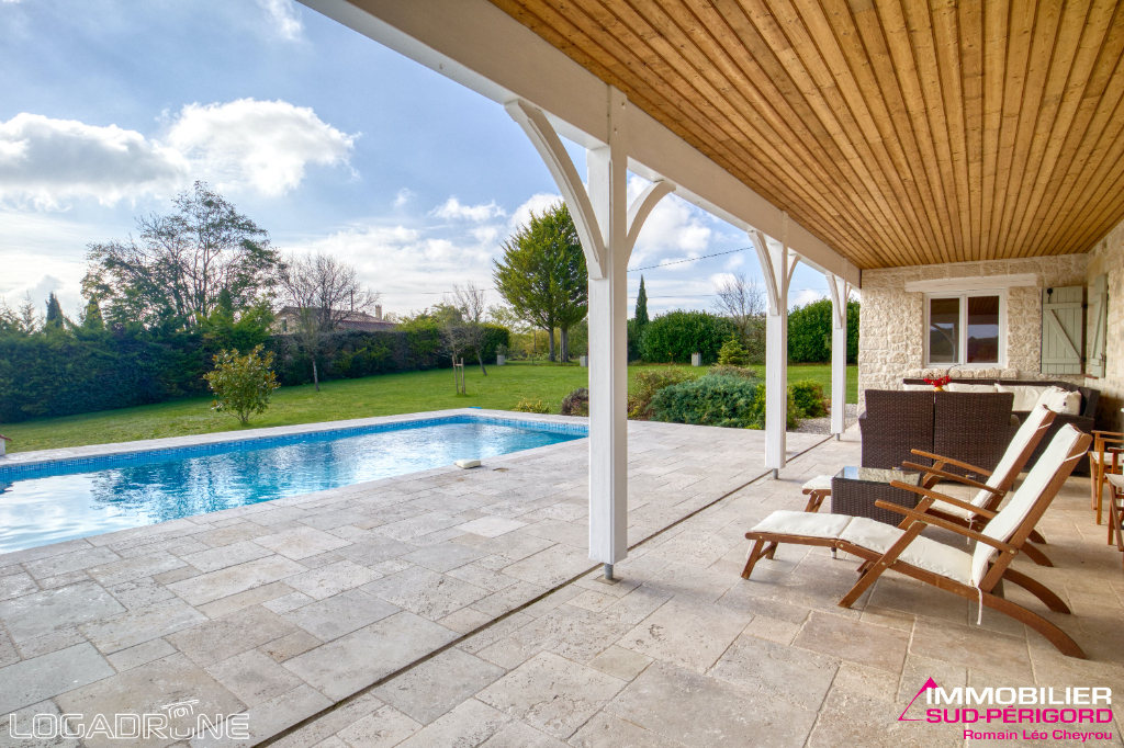 Countryside Property with Pigeonnier and Pool