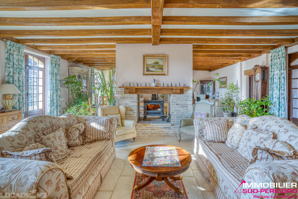Propriété de prestige avec gîte, piscine et court de tennis