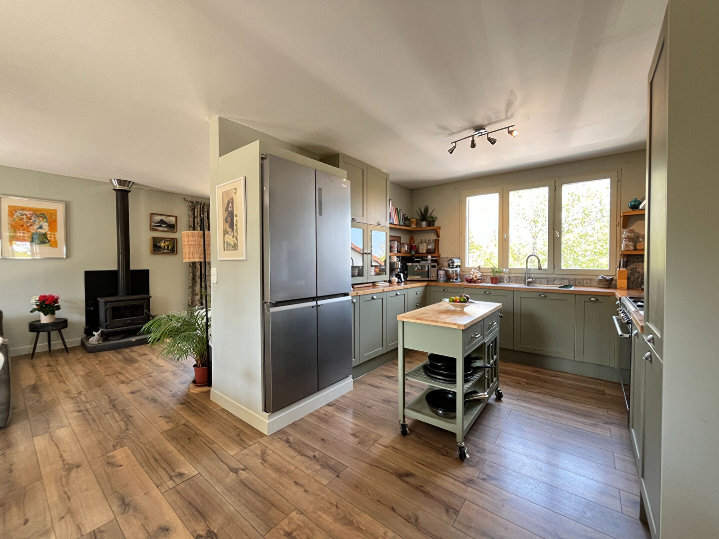Maison rénovée avec piscine, et studio secteur Monpazier