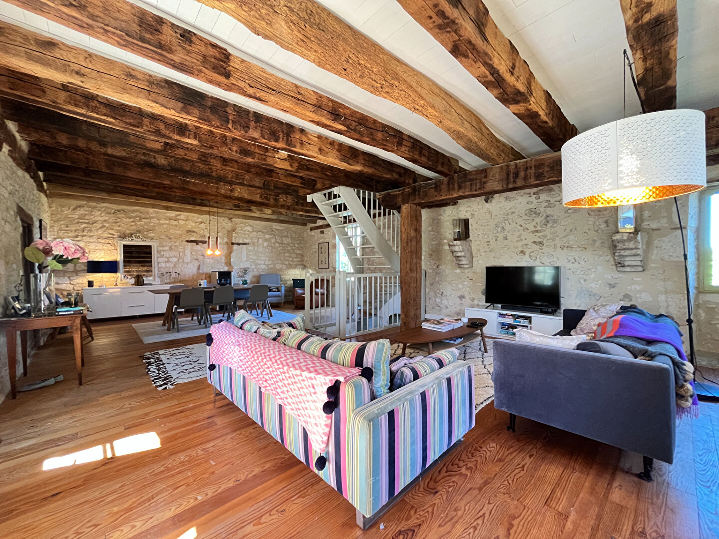 Belle maison de village entièrement rénovée, proche Villeréal