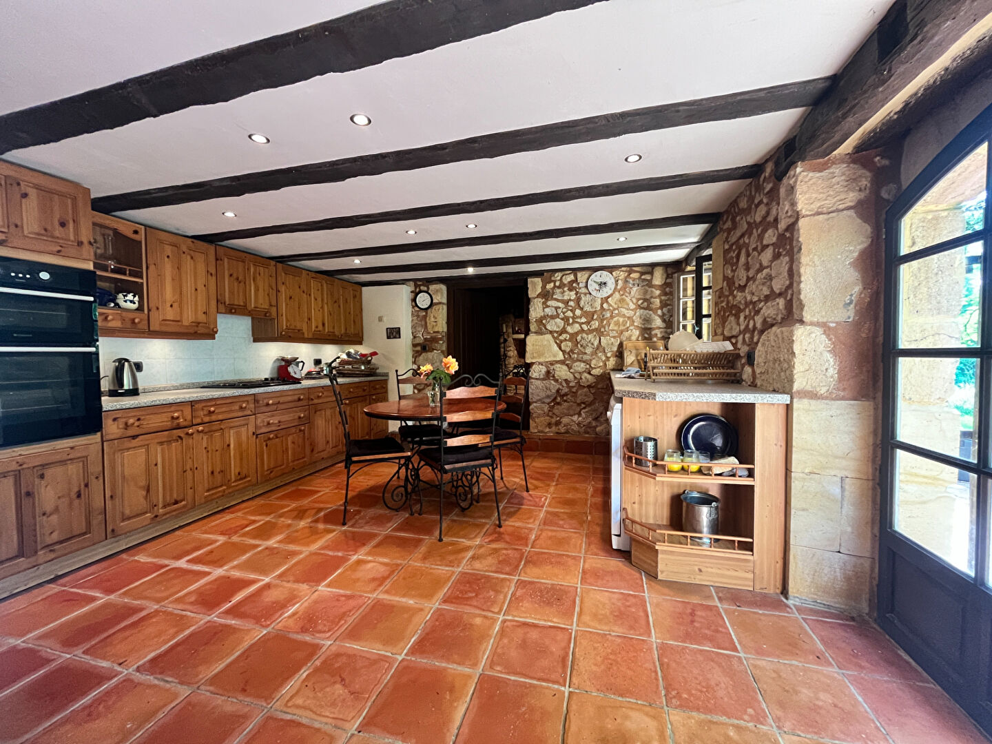 Photo Maison en pierre avec Gîte et piscine sur 4 hectares image 6/6