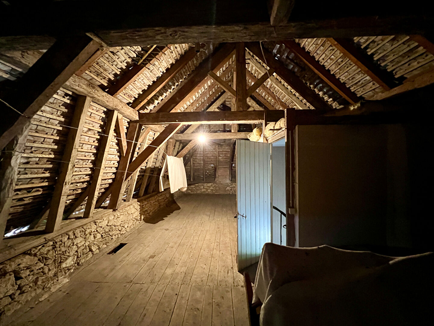 Maison en pierre à deux pas de Villeréal