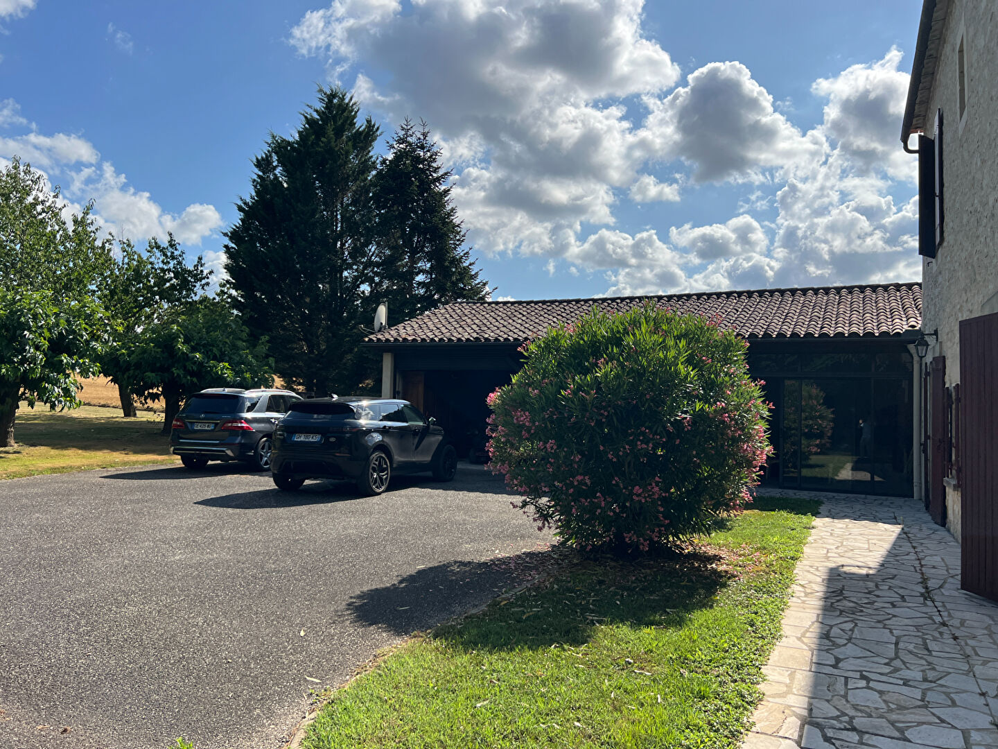 Maison en pierre à deux pas de Villeréal