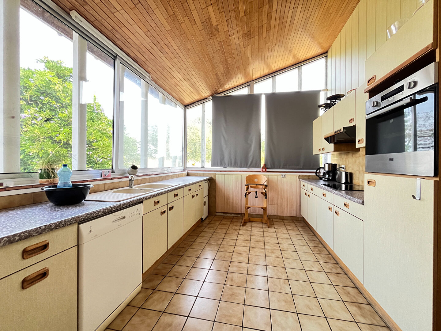 Maison spacieuse avec piscine, proche Villeréal
