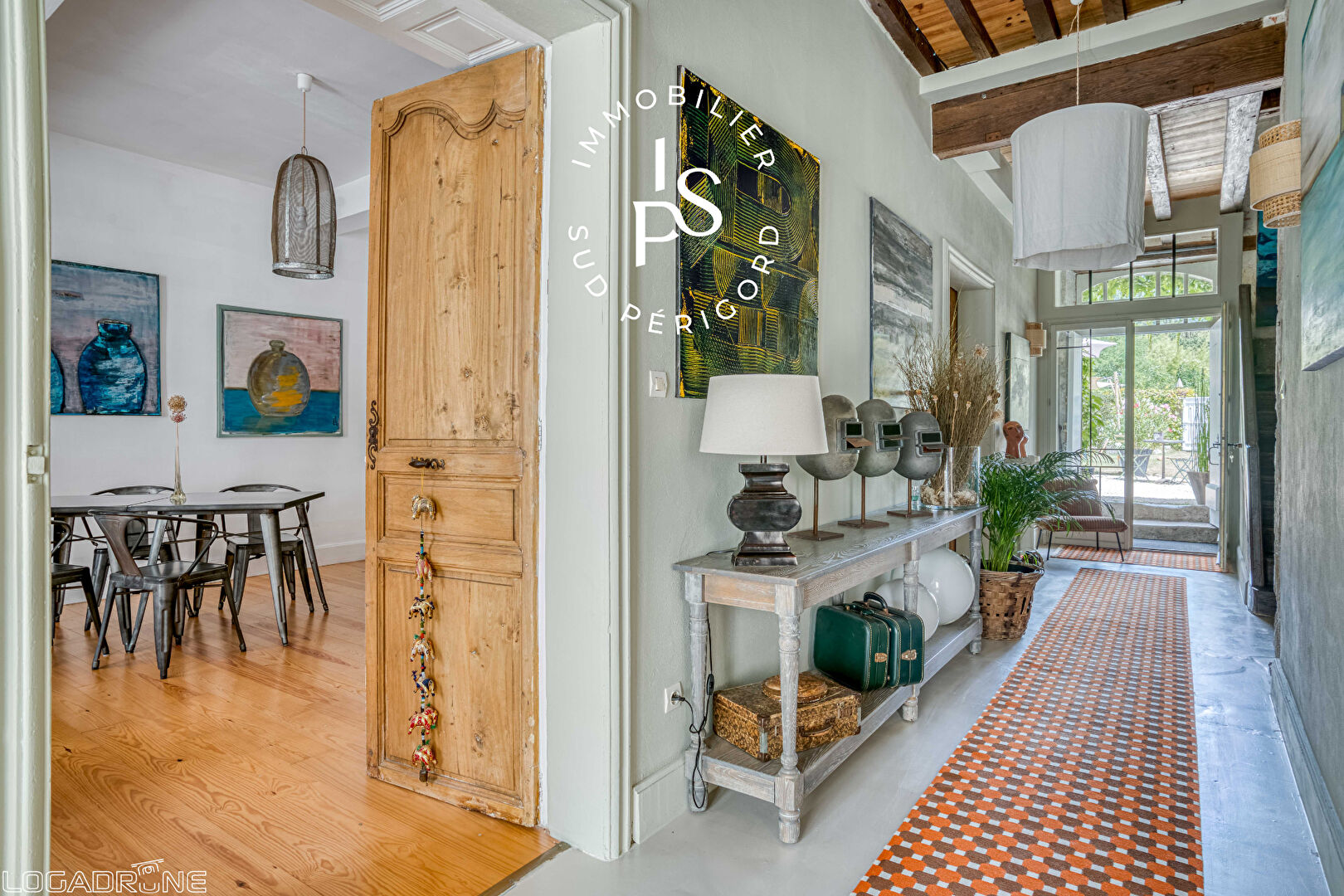 Demeure de prestige en pierre  ideal projet chambres d hotes ou grande maison familiale