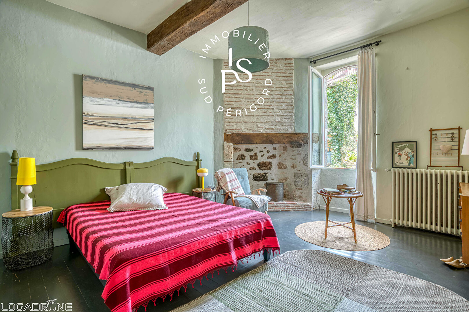 Demeure de prestige en pierre  ideal projet chambres d hotes ou grande maison familiale