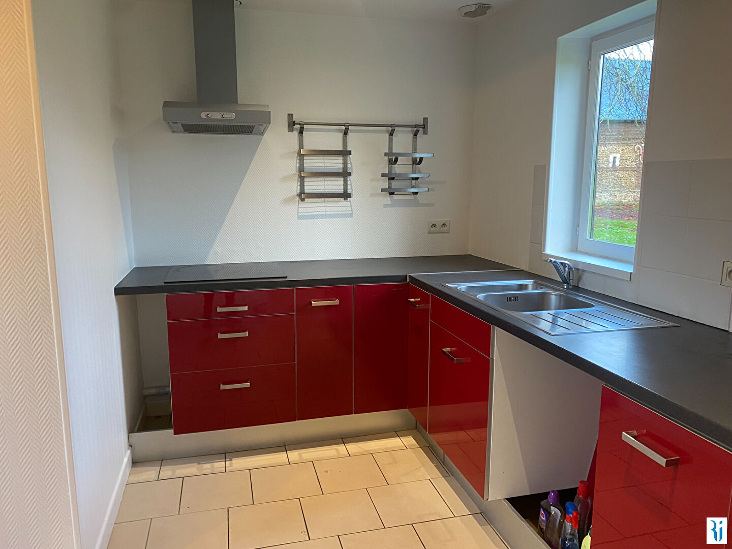 MAISON NORMANDE AVEC JARDIN - BOIS GUILLAUME RUE HERBEUSE