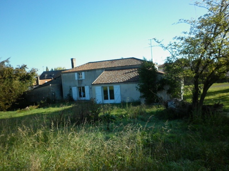 Propriété en centre bourg, 4 ch., jardin