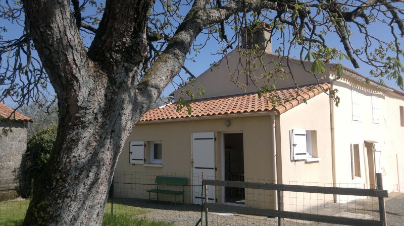 Maison à saisir à BOURNEZEAU !