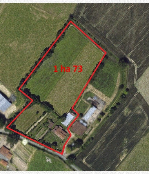 BOURNEZEAU. Maison avec 1h73 de terrain!