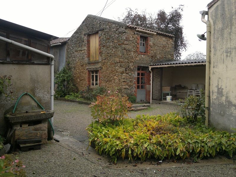 Maison de 170m² habitable, FOUGERE !