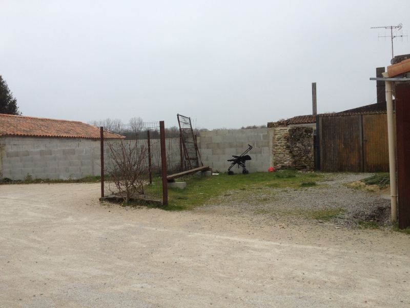 Photo Immeuble de rapport comprenant deux appartements et un bar au RDC image 5/6