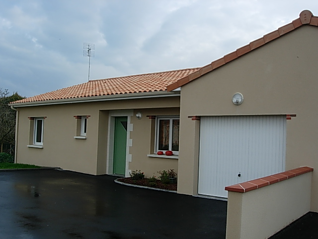 Photo Maison - BOURGNEUF EN MAUGES image 2/2