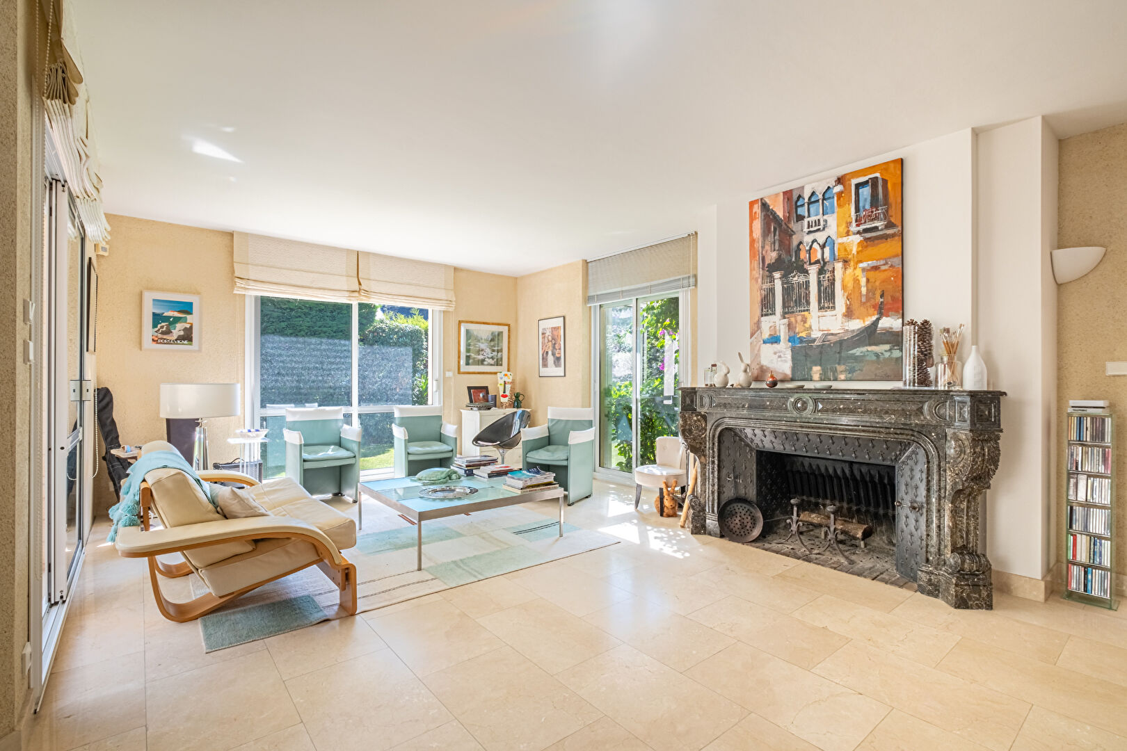 Photo Propriété d'Exception au coeur d'un Domaine Privé image 2/6