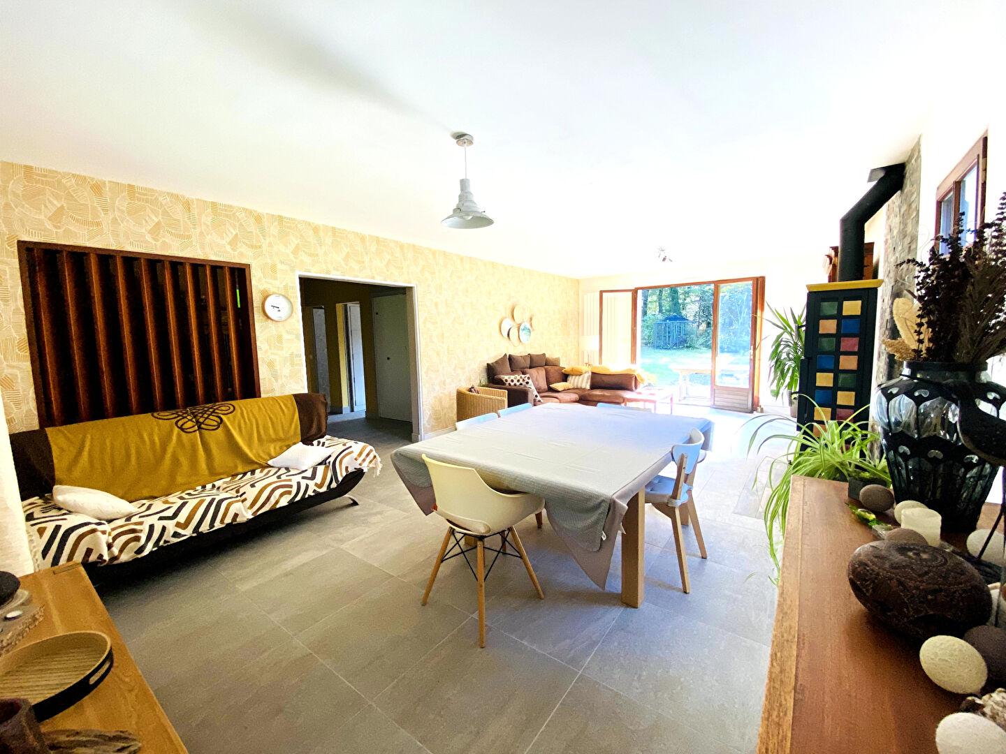 Photo Maison spacieuse au coeur d'un écrin de verdure image 6/6