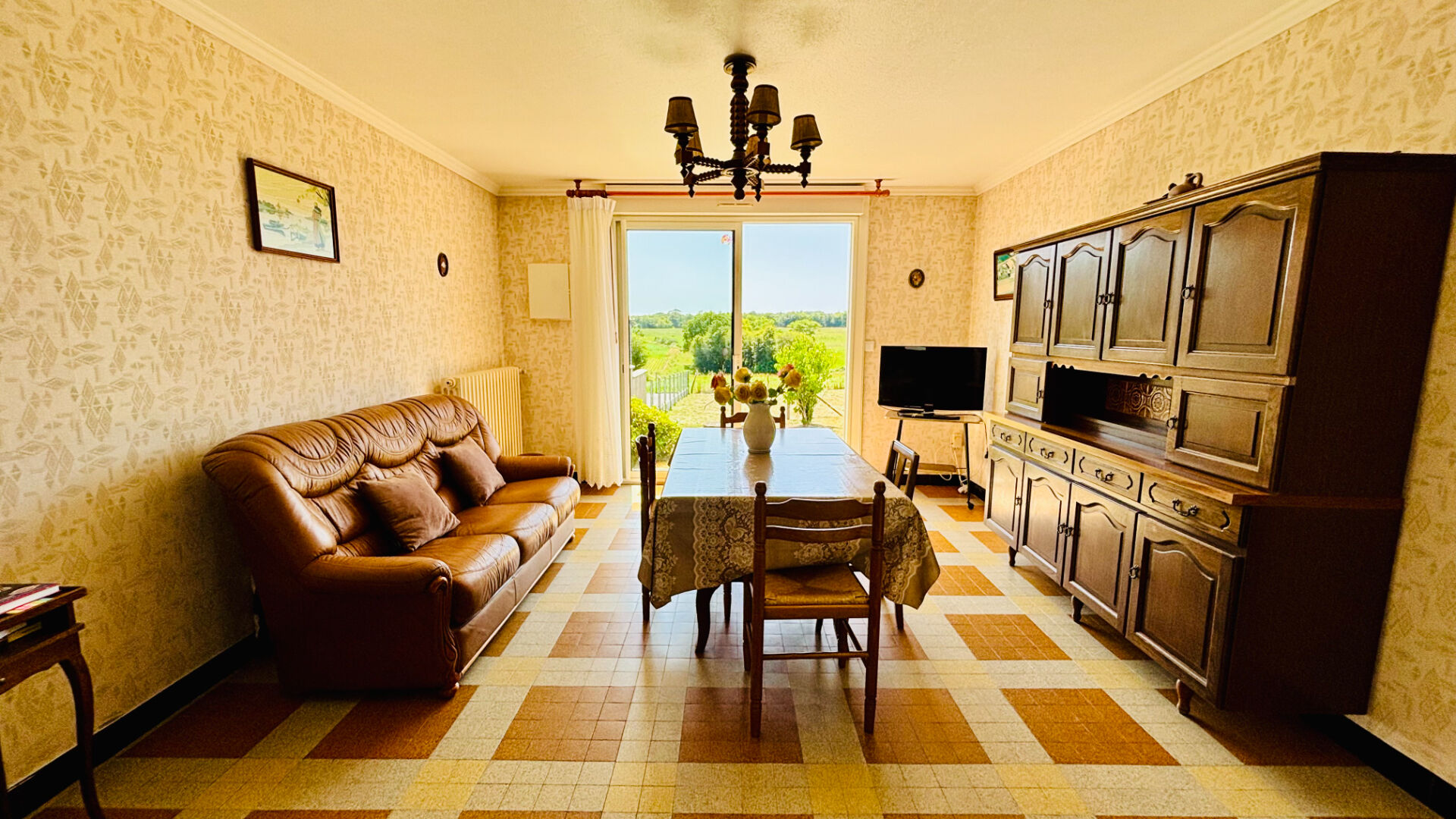 Photo MAISON DE PLAIN PIED AVEC DÉPENDANCES - FÉREL image 3/6