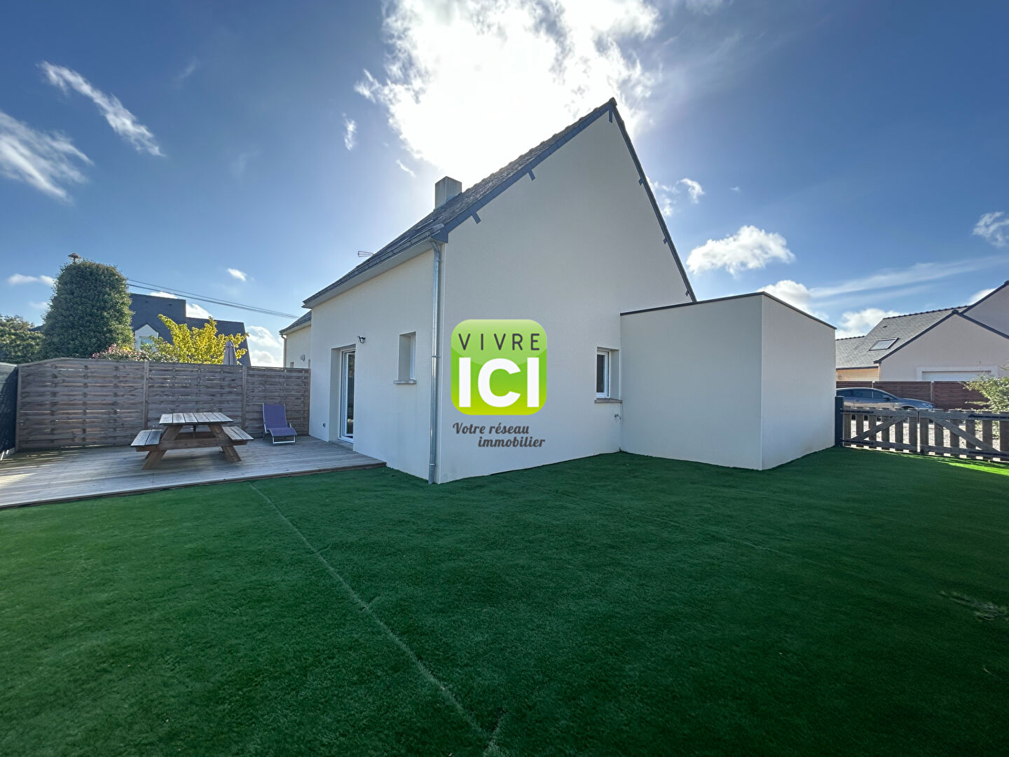 Maison PONTCHATEAU Centre - 4 chambres - Vie de plain-pied - Jardin 260m²