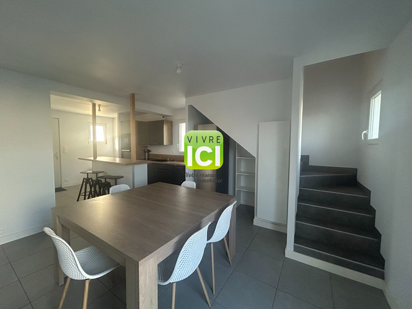 Photo Maison PONTCHATEAU Centre - 4 chambres - Vie de plain-pied - Jardin 260m² image 2/6