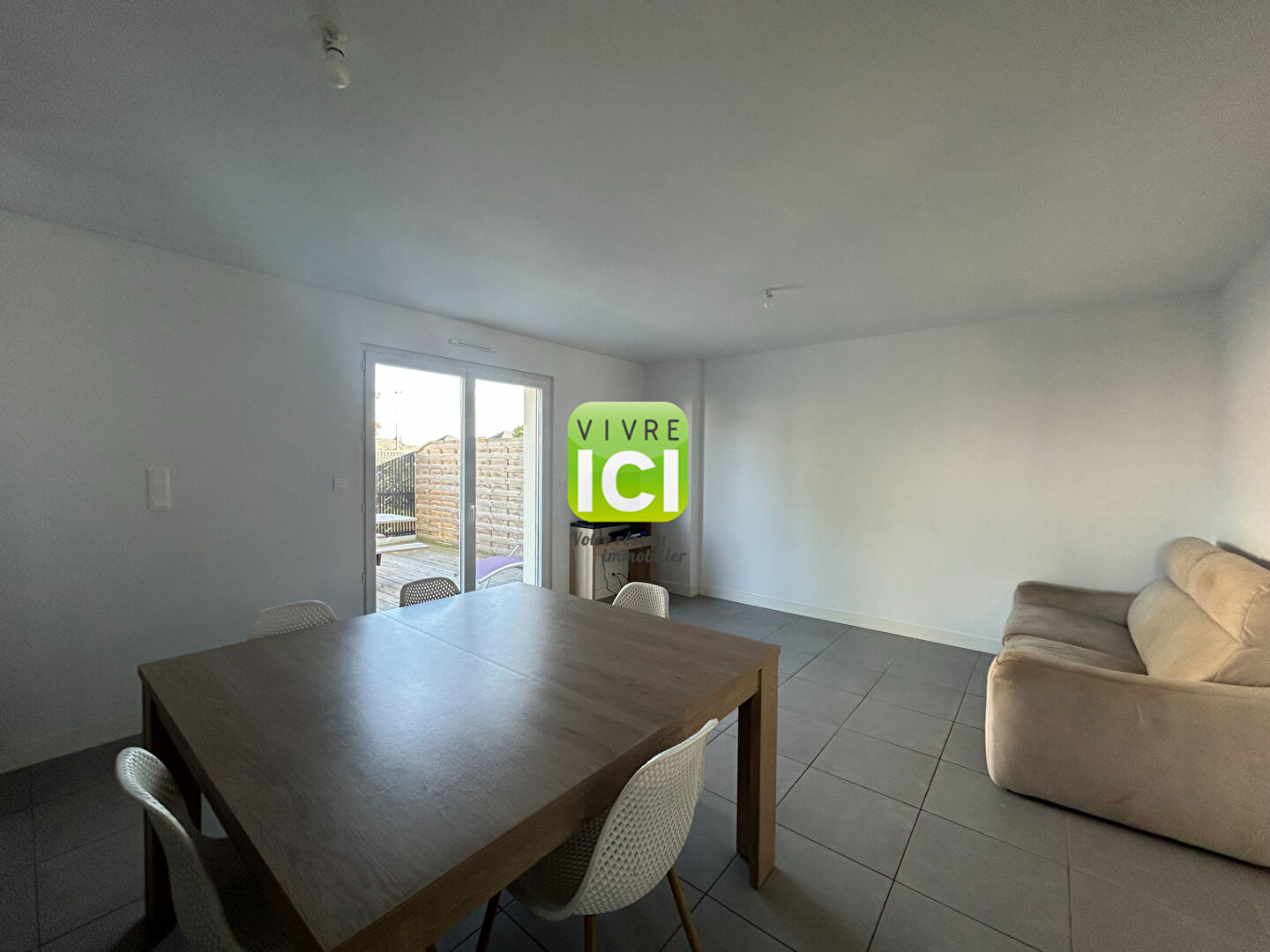 Photo Maison PONTCHATEAU Centre - 4 chambres - Vie de plain-pied - Jardin 260m² image 6/6