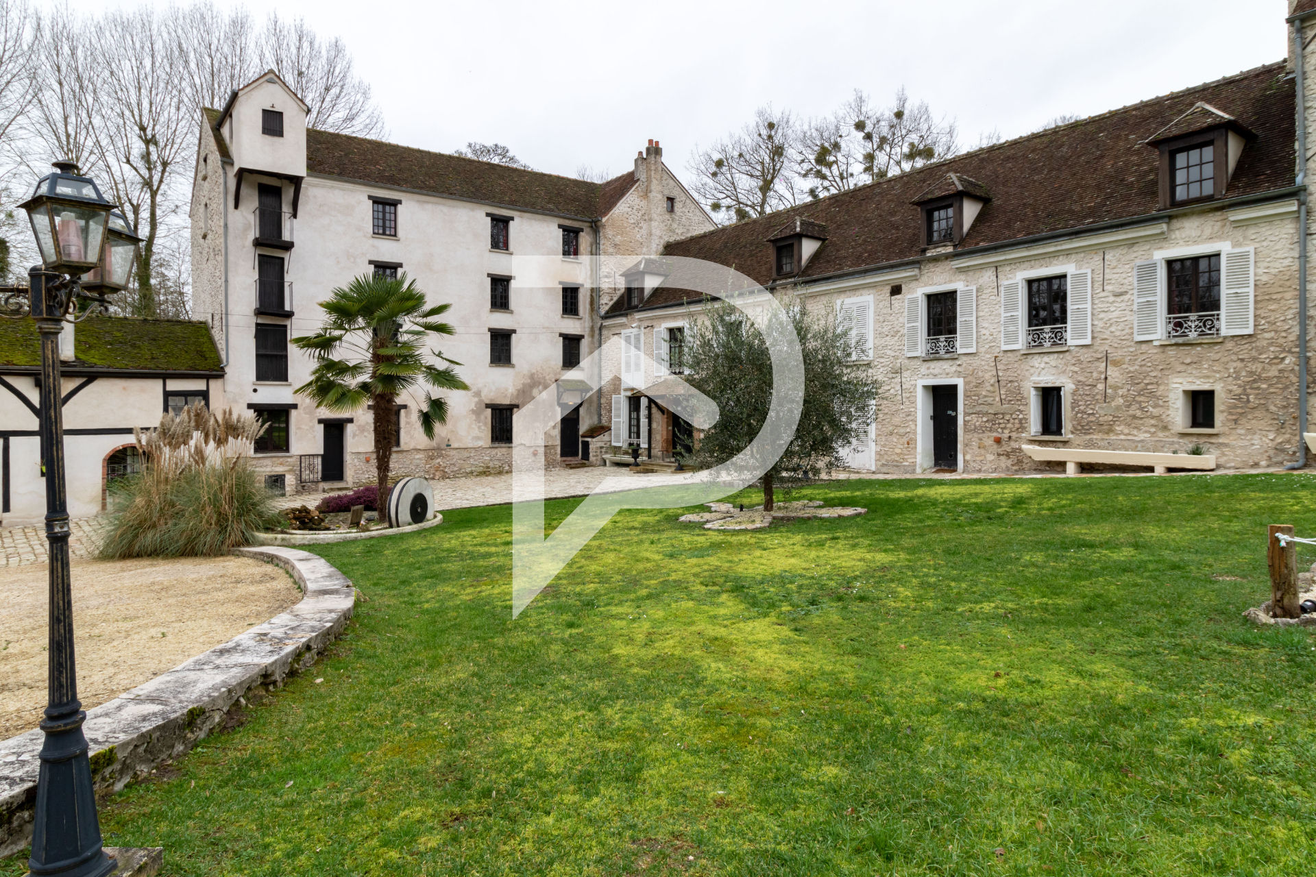 Demeure de prestige Claye Souilly - 9 pièces 1800 m2 Claye-Souilly 77410