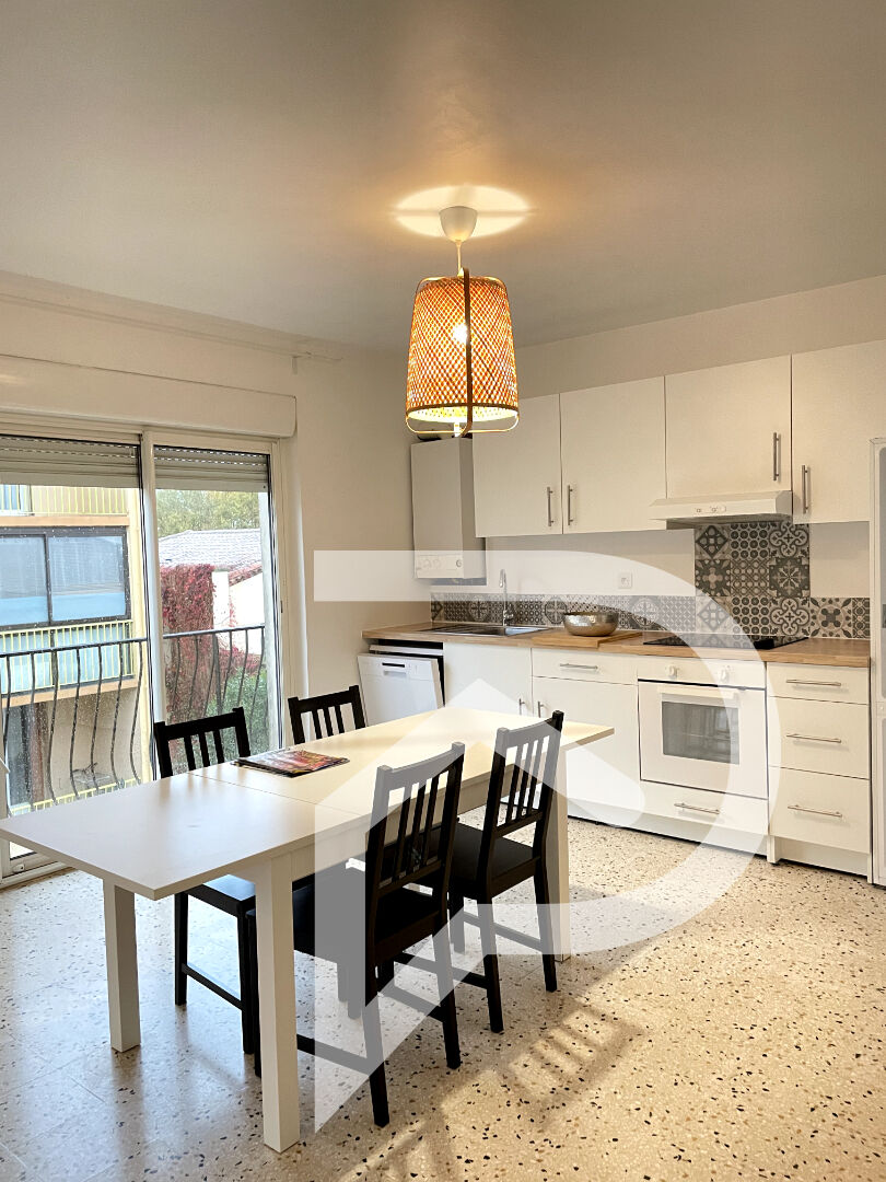 Photo Appartement Frontignan 4 pièce(s) 95 m2 image 2/6