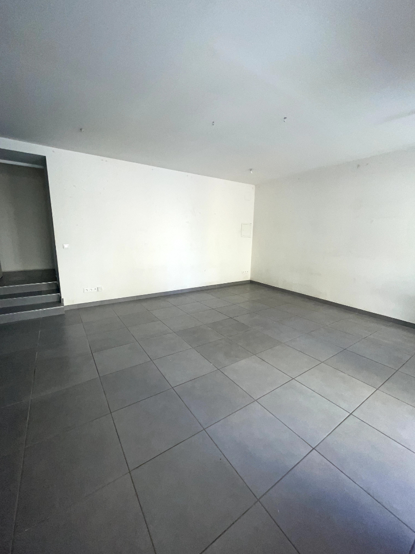 LOCAL COMMERCIAL 23m2