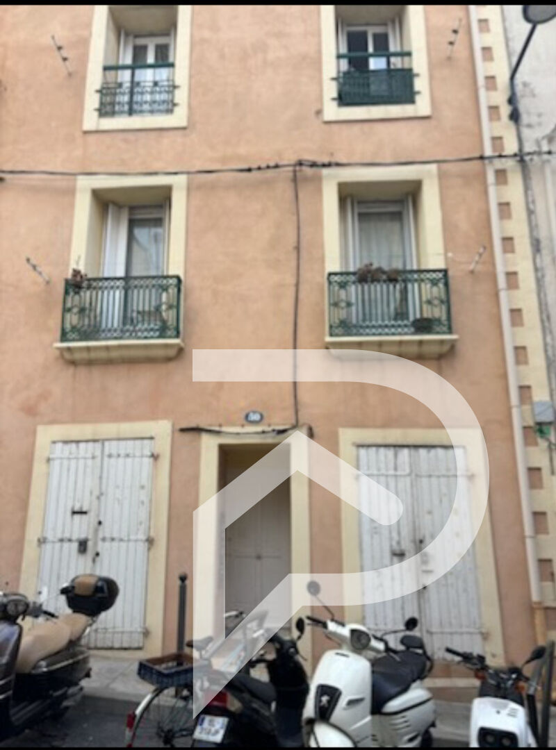 Immeuble Sete  136 m2   4 lots au quartier Haut