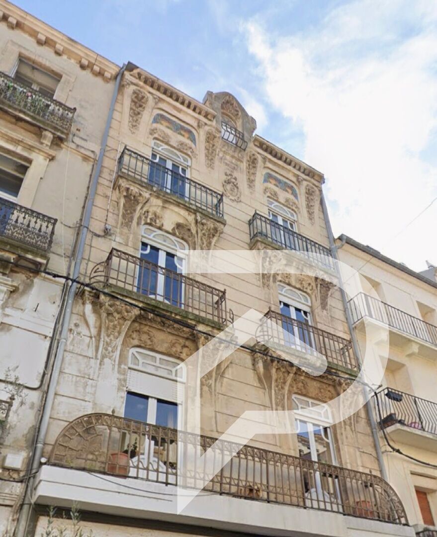 Photo T2 centre ville /terrasse   ascenseur à Sète 56m2 image 2/6