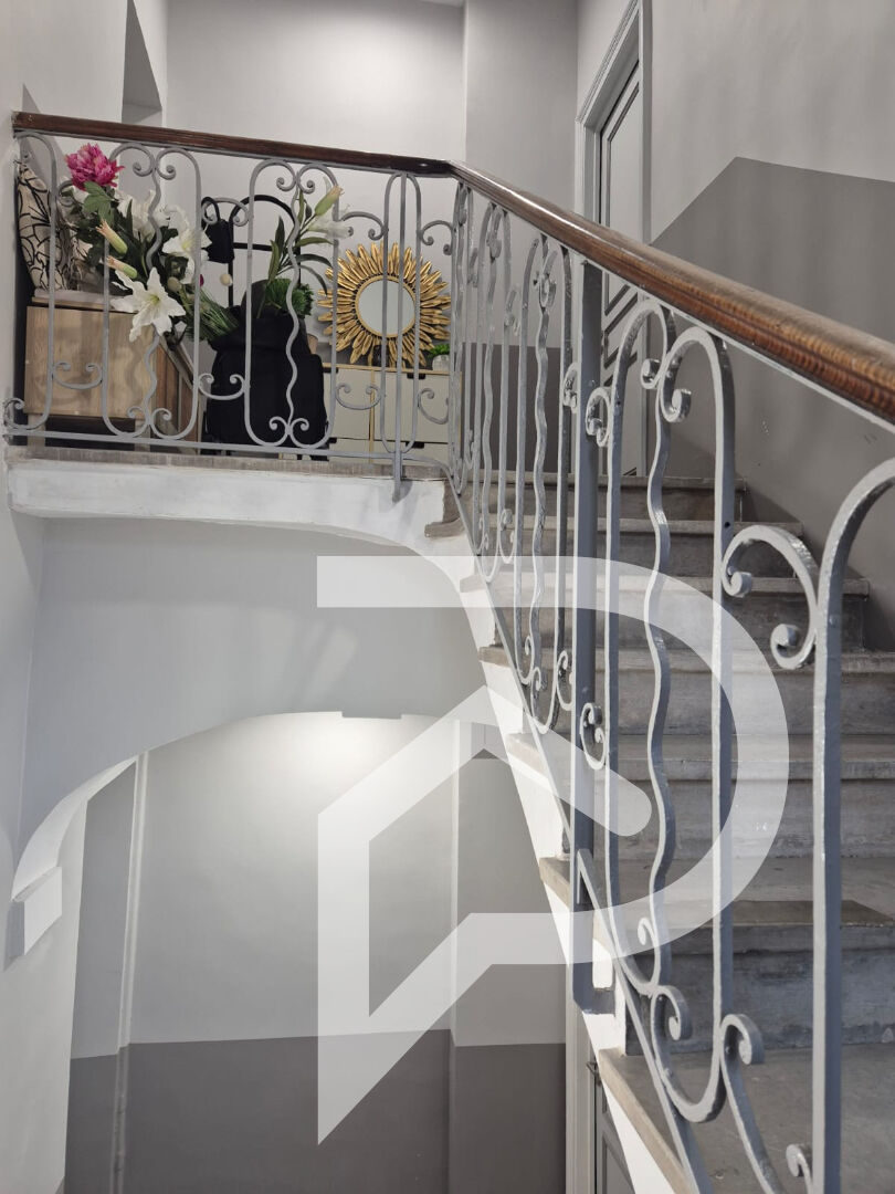 Appartement Sete 3 pièce(s) 73 m2  COEUR DE VILLE avec balcon