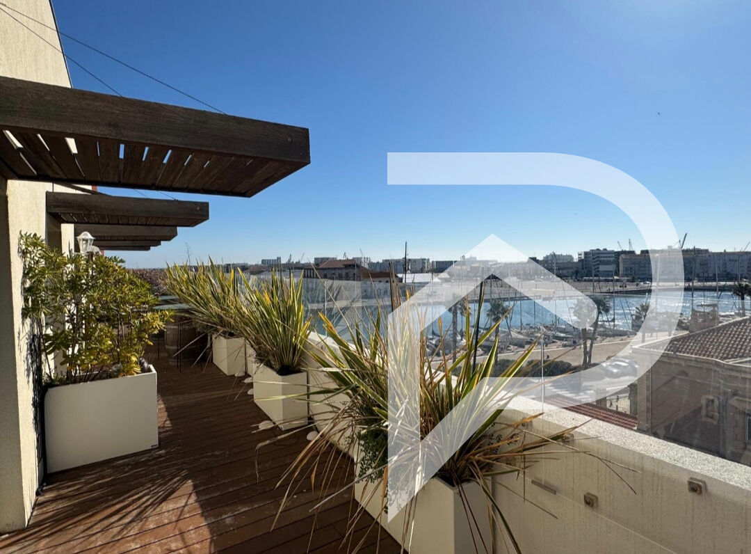 Appartement Sète  4 pièce(s) 123 m2  Terrasse Ascenseur Double garage
