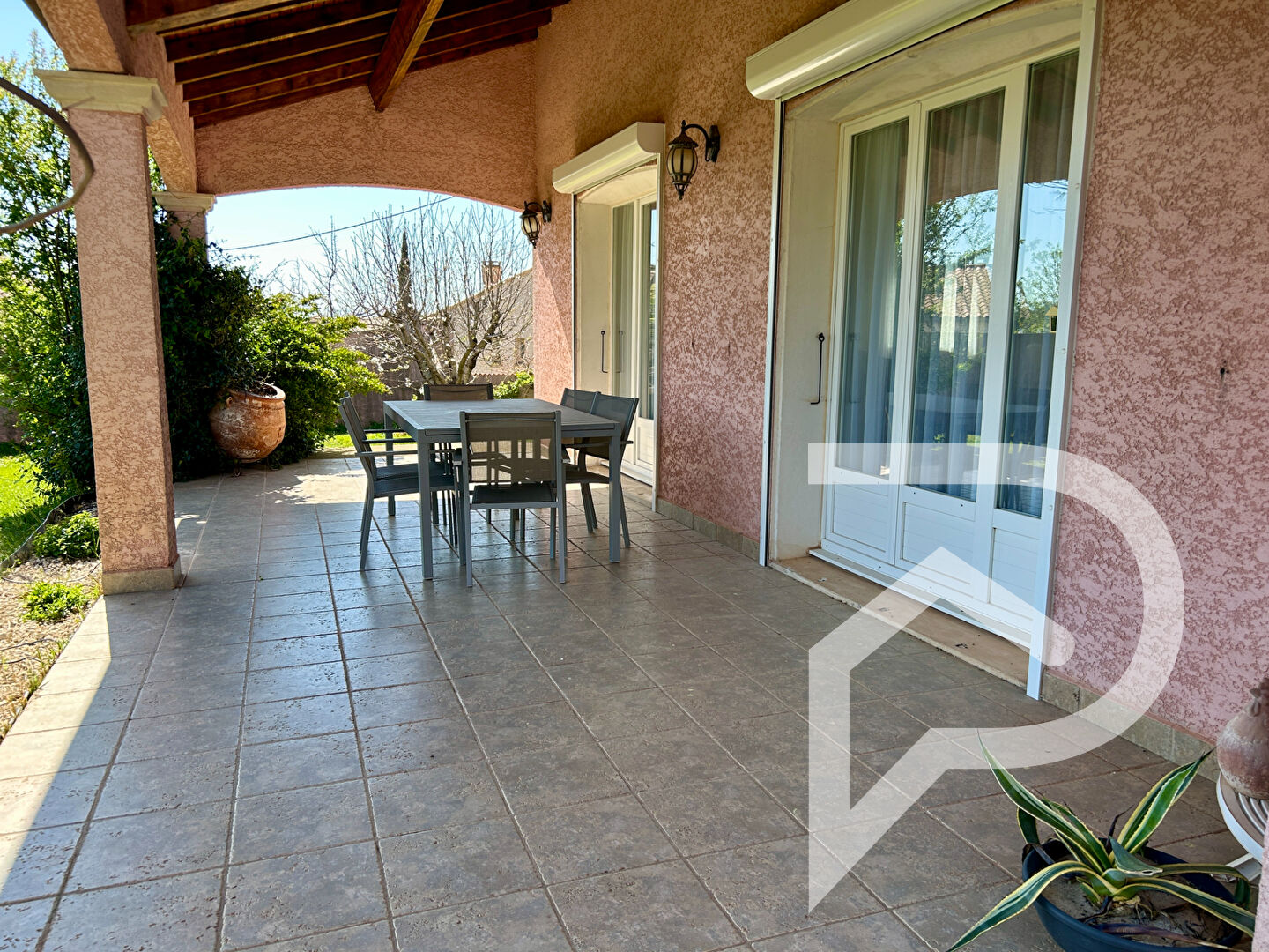 Photo Villa Villeveyrac 5 pièce(s) 152.83 m2 avec double garage image 4/6