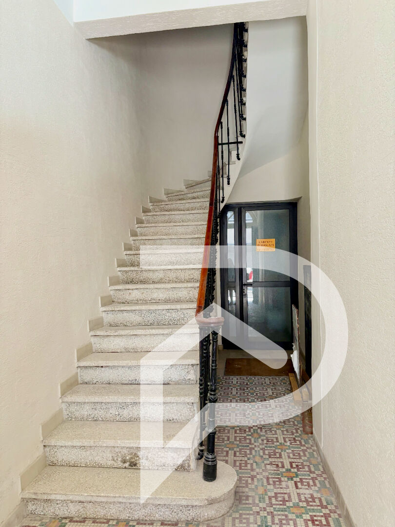 Photo À louer local commercial 120 m² à Sète (34200) Rez-de-chaussée image 2/6