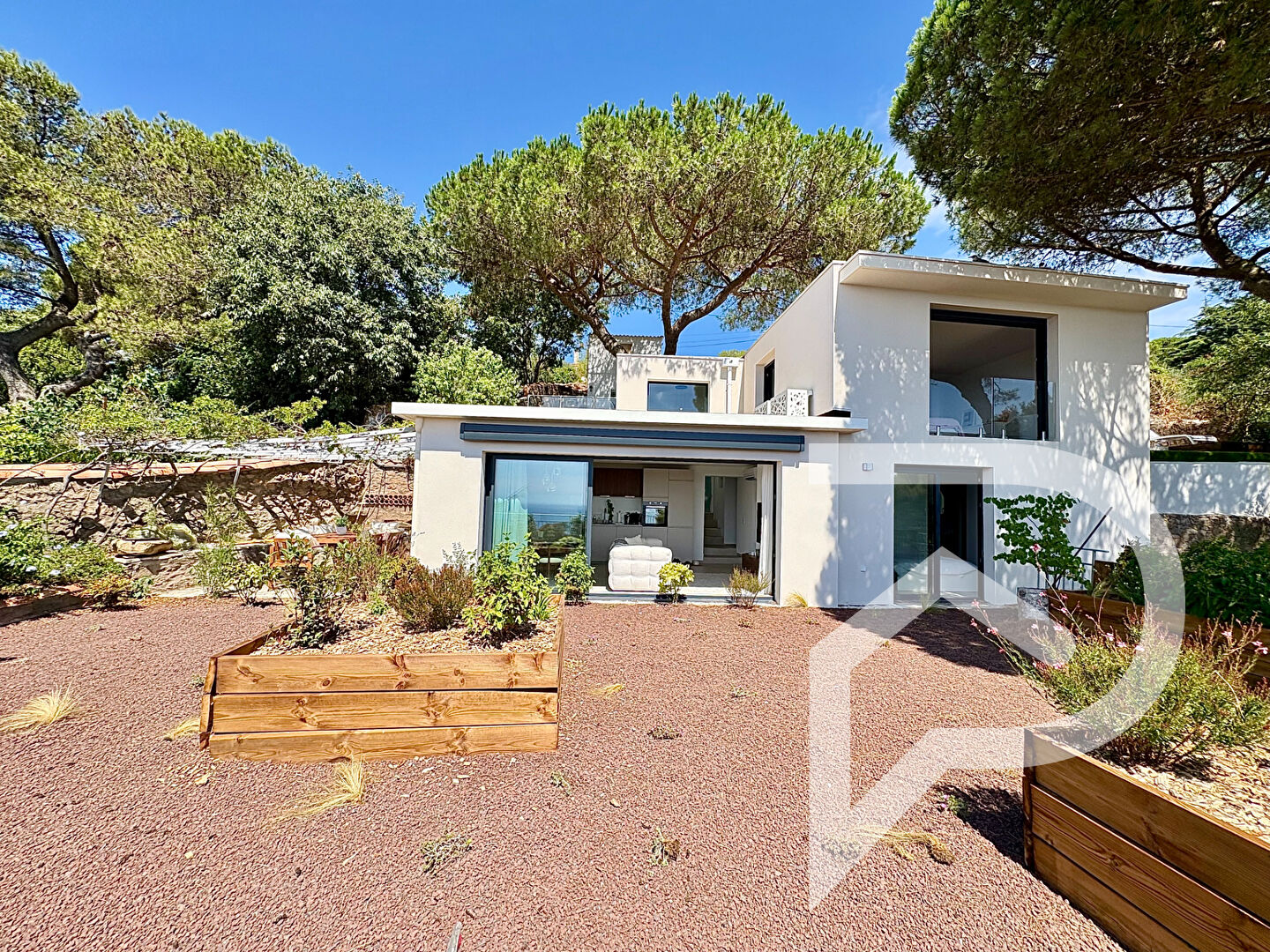 Maison contemporaine avec vue mer  exceptionnelle Mont Saint-Clair coté sud