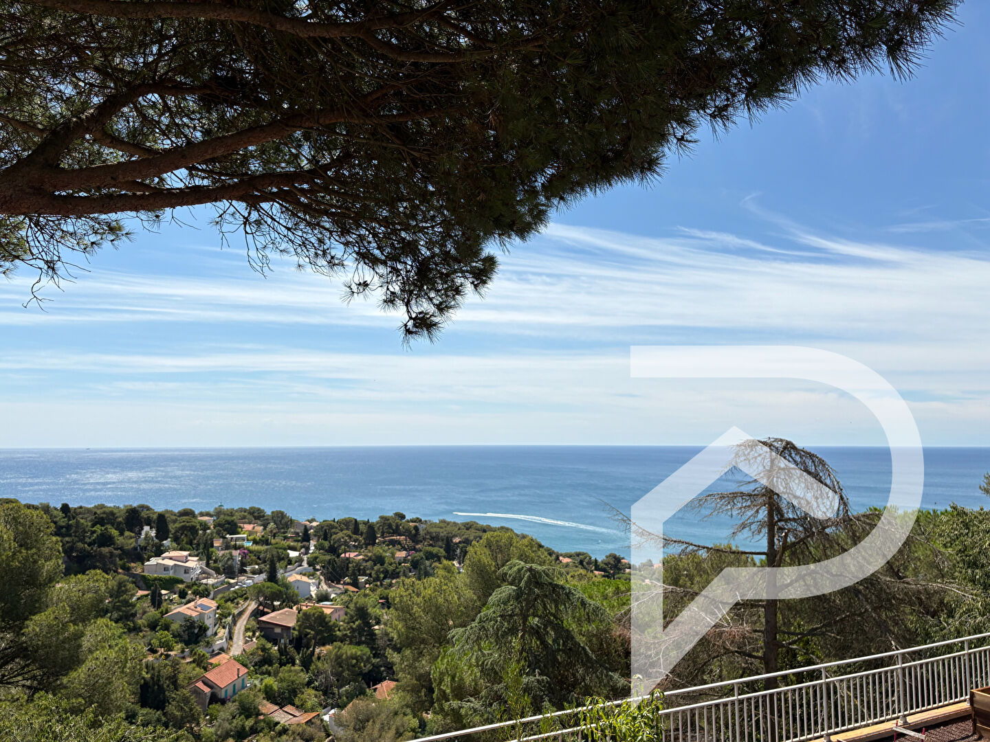 Maison contemporaine avec vue mer Mont Saint-Clair coté sud