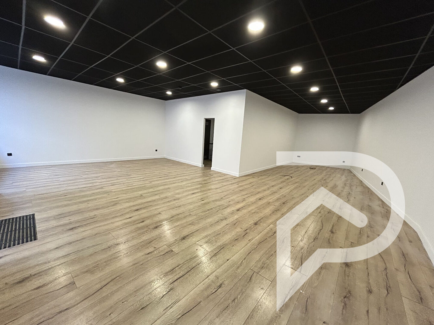 À louer Local professionnel 87 m² Sète centre ville