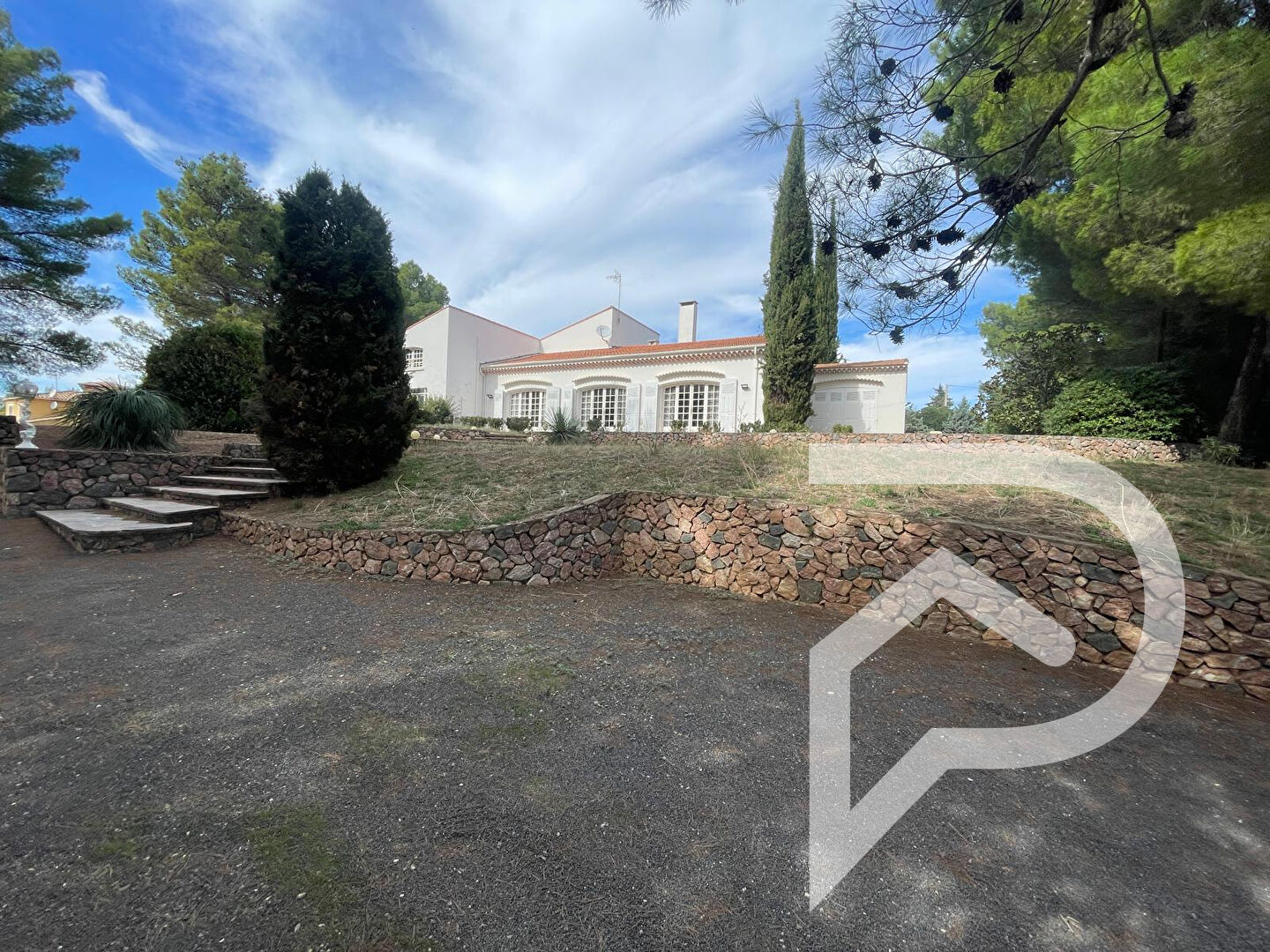 Maison Murviel Les Beziers 9 pièce(s) 343 m2 avec piscine