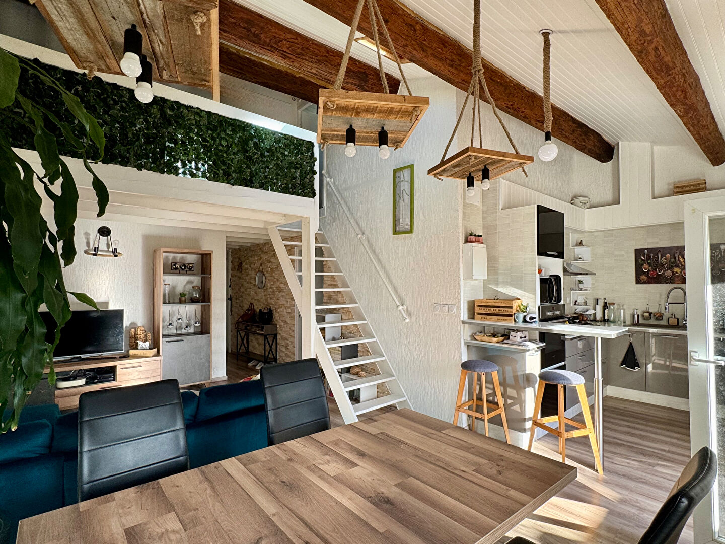 Appartement Sete 4 pièce(s) + garage