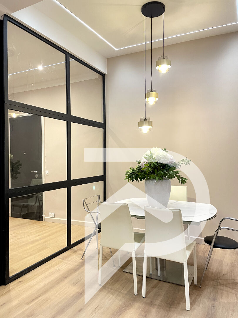 T4 de très bon standing 158 m2 coeur de ville