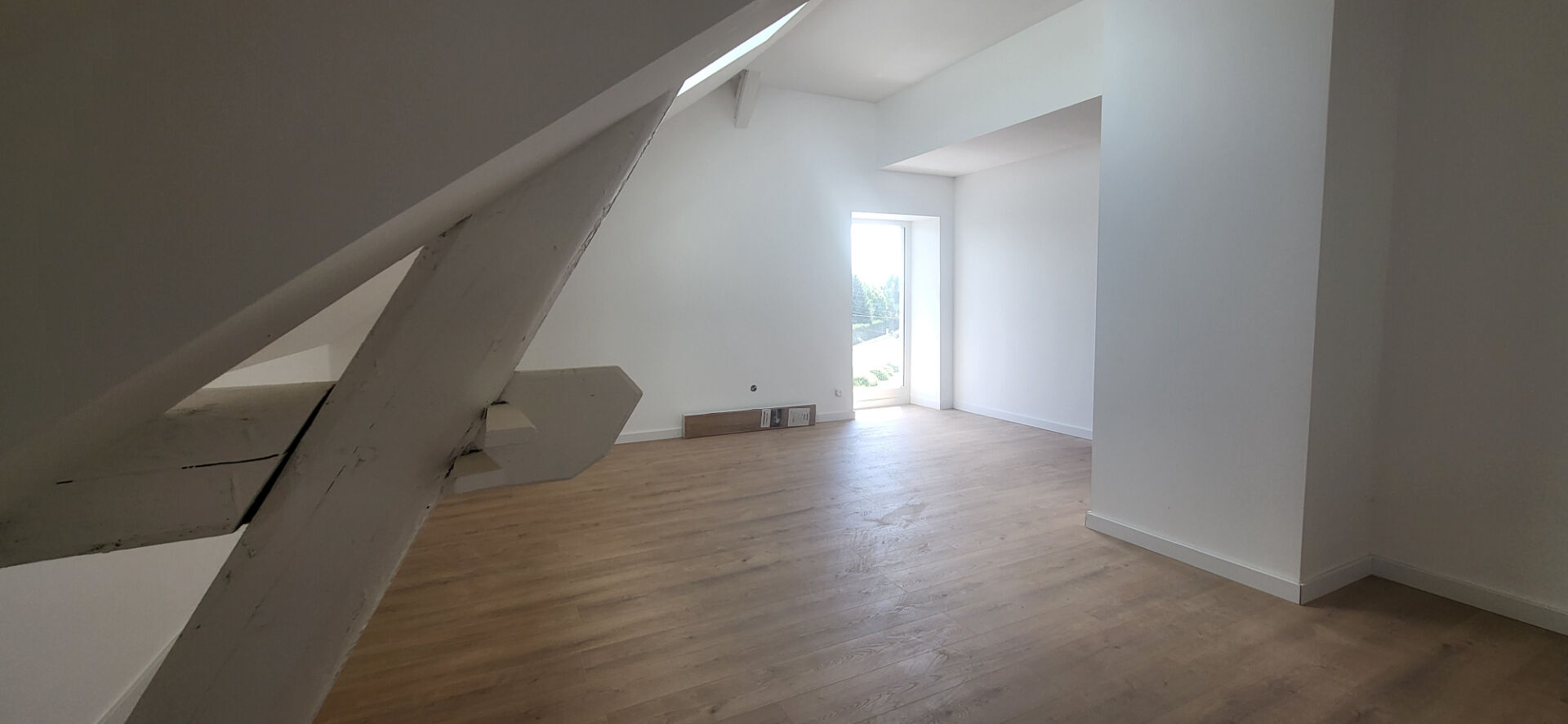 Appartement 44 m2 rénové à Frasne