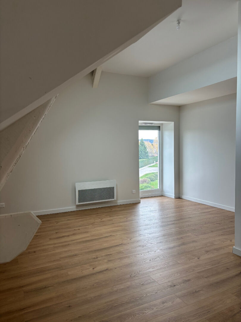 Appartement 44 m2 rénové à Frasne