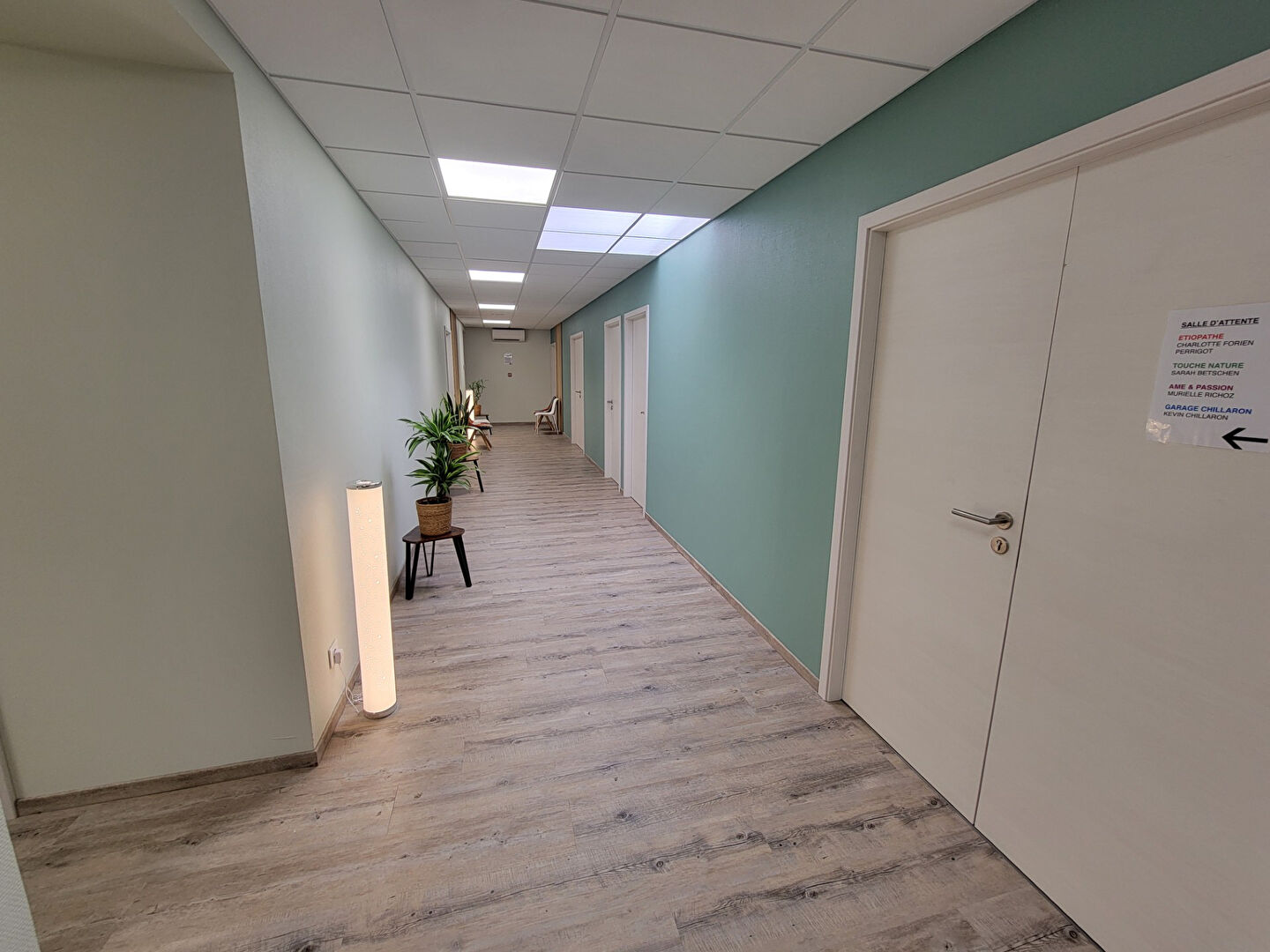 Photo LOCAL COMMERCIAL 65 M² - MORTEAU image 2/3