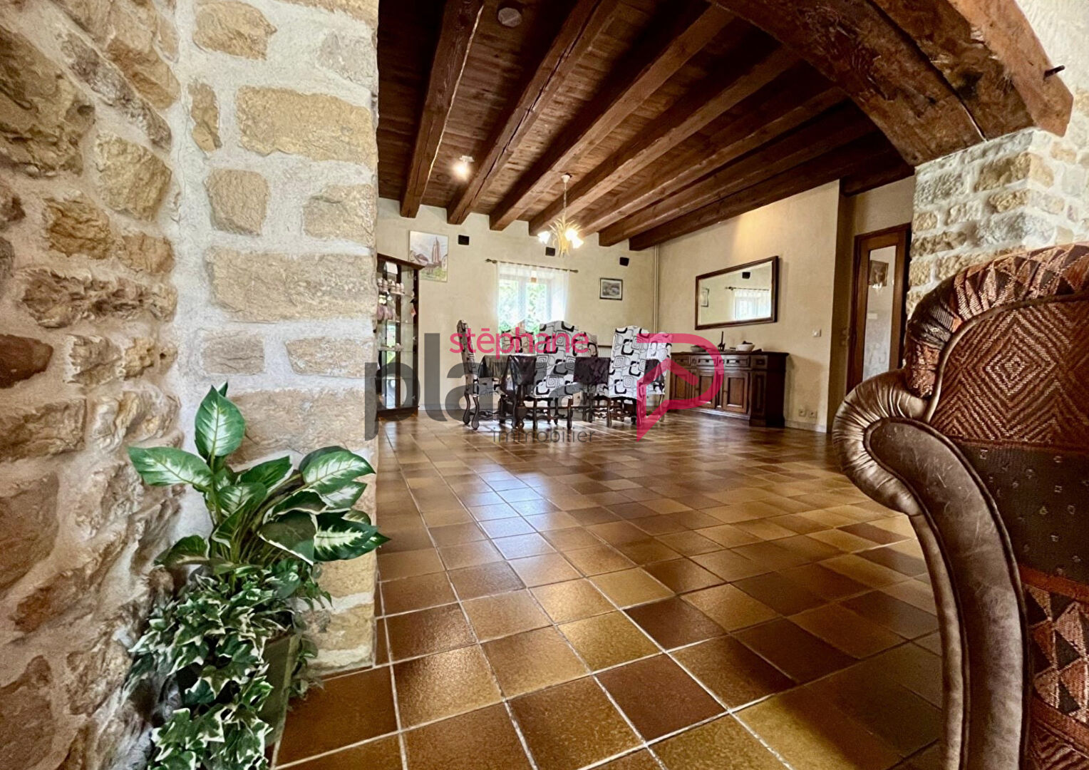 Propriété d'Exception autonome avec Gîte et SPA - 514 m² habitables