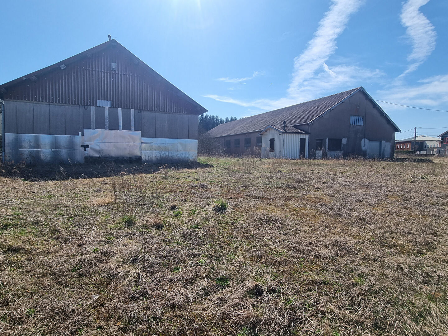 Photo Terrain et hangar Avoudrey 6348 m2 image 2/6
