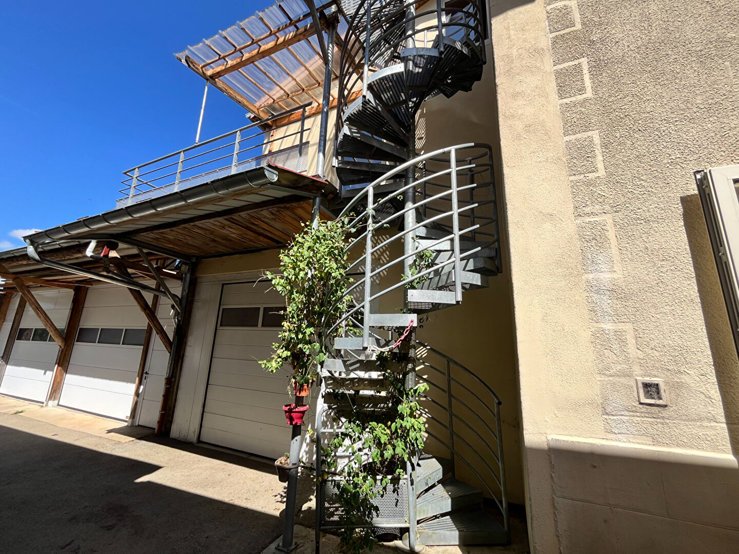 Immeuble Villers Sous Chalamont 8 pièce(s) 135 m2