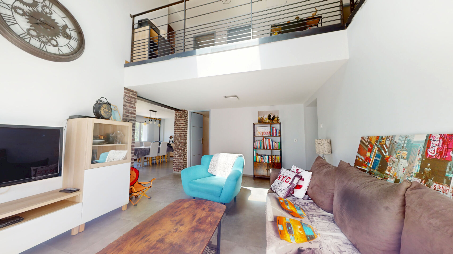 Maison Roset Fluans 8 pièce(s) 200 m2