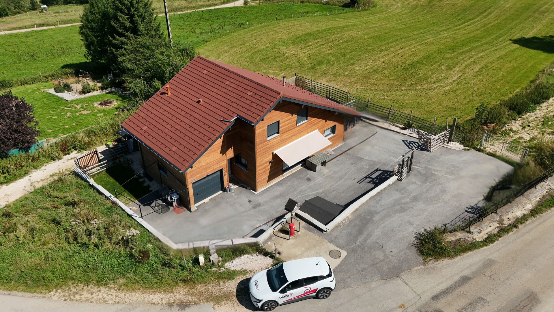 Maison La Cluse-et-mijoux 4 pièce(s) 131 m2
