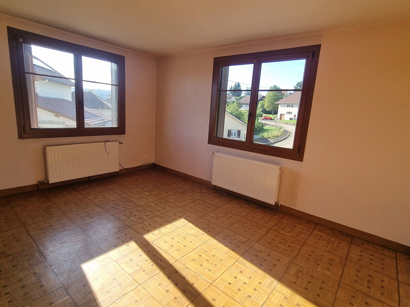 Photo Maison Orchamps Vennes image 2/6